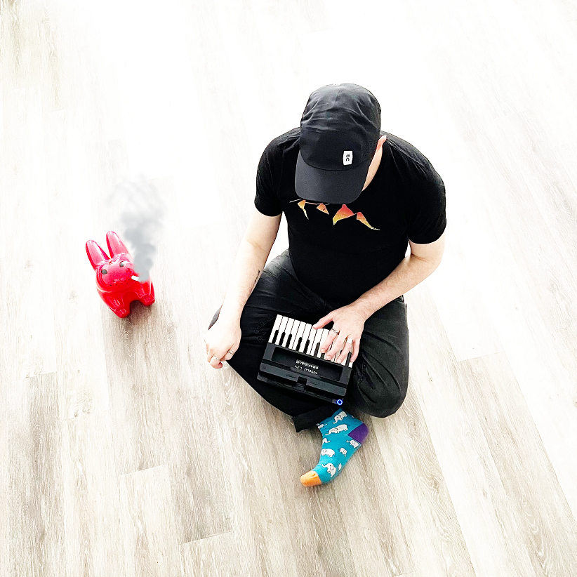 New Release: “Throb” by FK – A Mesmerizing Electronic Journey