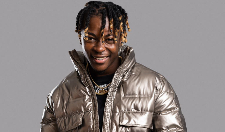 Multi-faceted creative Seun Pizzle teases new music
